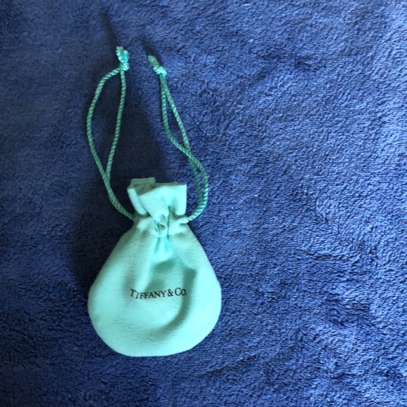 Tiffany & Co. Elsa Peretti Open Heart Pendant - Picture 6 of 8